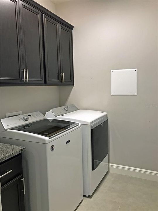 For Sale: $489,800 (4 beds, 3 baths, 2430 Square Feet)