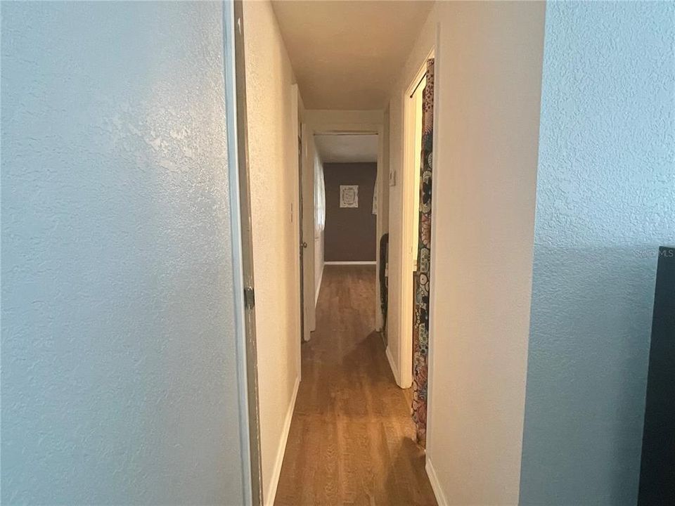 待售: $69,900 (1 贝兹, 1 浴室, 940 平方英尺)