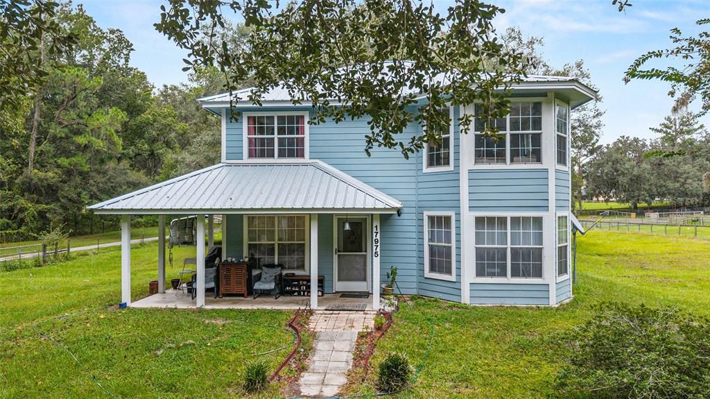 For Sale: $359,900 (3 beds, 2 baths, 1640 Square Feet)