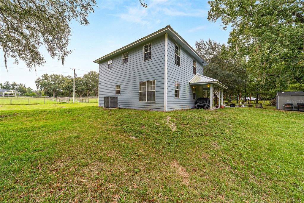 For Sale: $359,900 (3 beds, 2 baths, 1640 Square Feet)