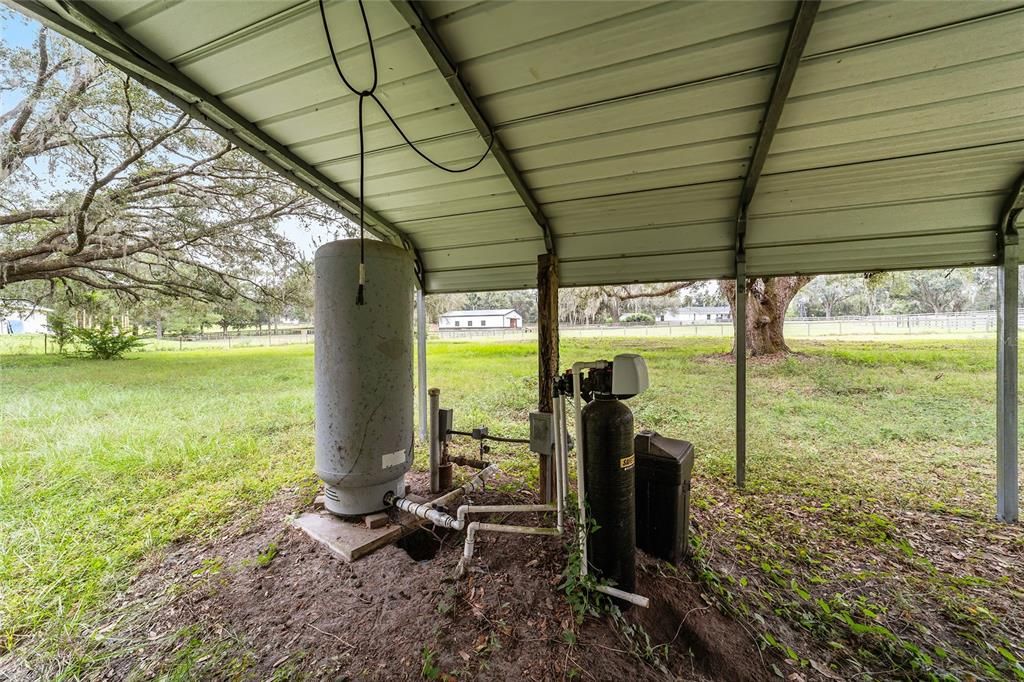 For Sale: $359,900 (3 beds, 2 baths, 1640 Square Feet)