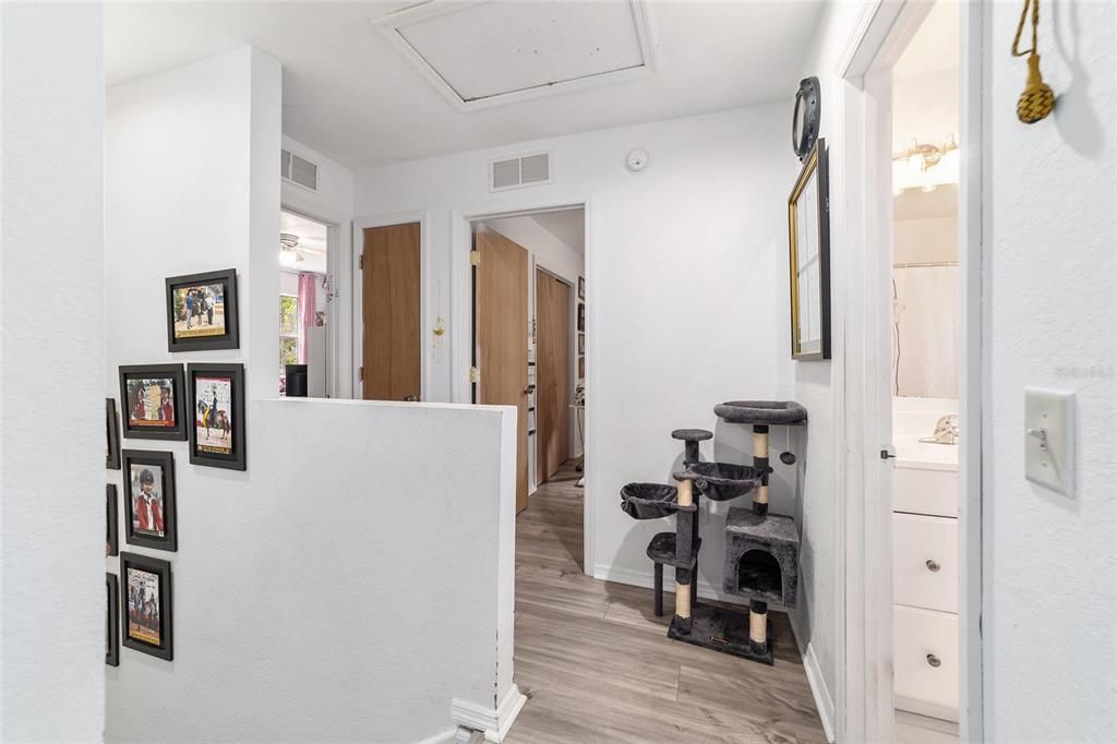 For Sale: $359,900 (3 beds, 2 baths, 1640 Square Feet)