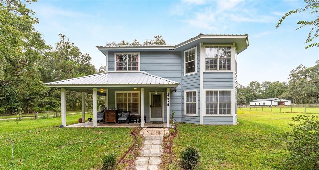 For Sale: $359,900 (3 beds, 2 baths, 1640 Square Feet)