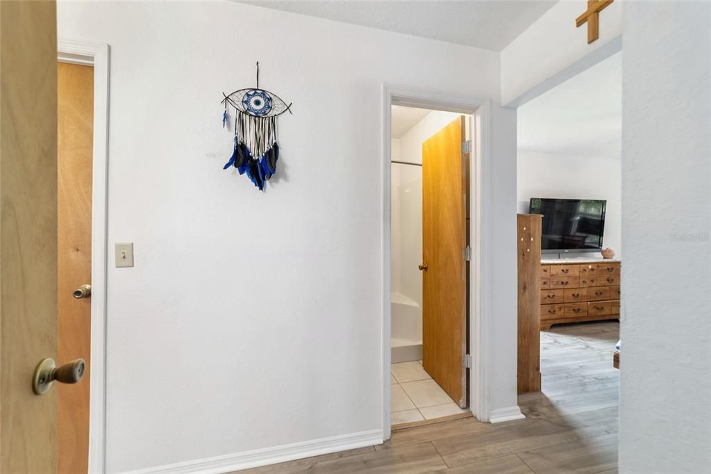 For Sale: $359,900 (3 beds, 2 baths, 1640 Square Feet)