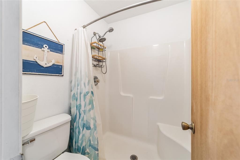 For Sale: $359,900 (3 beds, 2 baths, 1640 Square Feet)