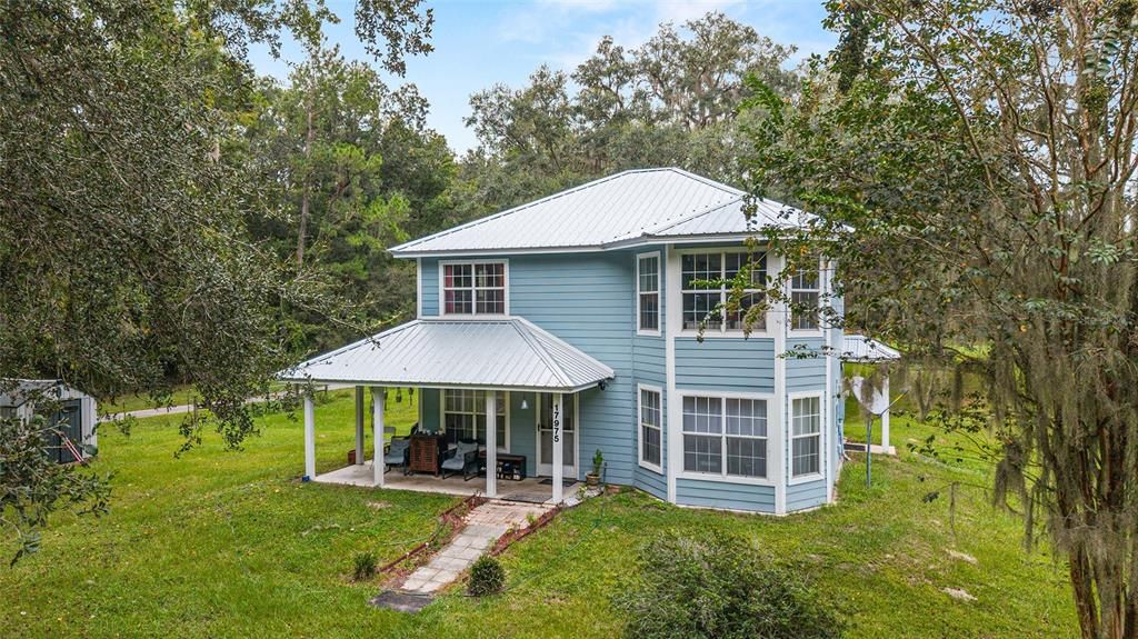 For Sale: $359,900 (3 beds, 2 baths, 1640 Square Feet)