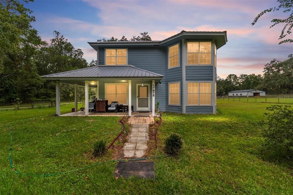 For Sale: $359,900 (3 beds, 2 baths, 1640 Square Feet)