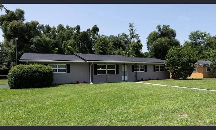 待售: $250,000 (3 贝兹, 2 浴室, 1288 平方英尺)