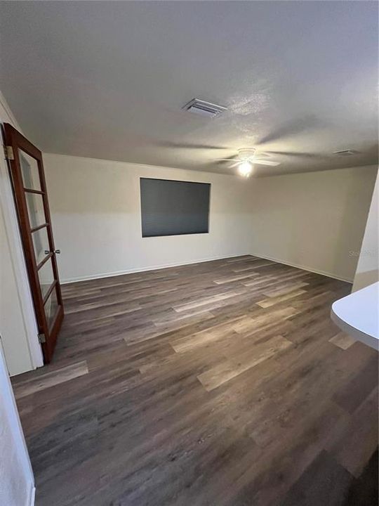 For Sale: $249,000 (3 beds, 2 baths, 1320 Square Feet)