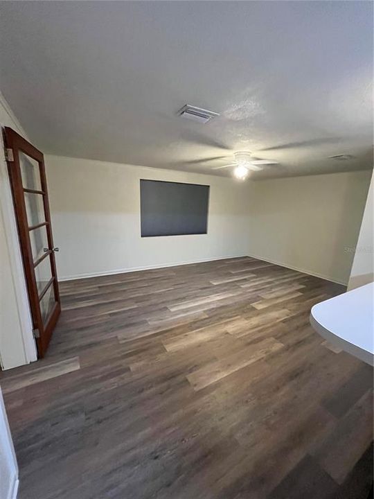 For Sale: $249,000 (3 beds, 2 baths, 1320 Square Feet)