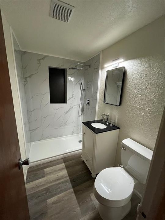 For Sale: $249,000 (3 beds, 2 baths, 1320 Square Feet)