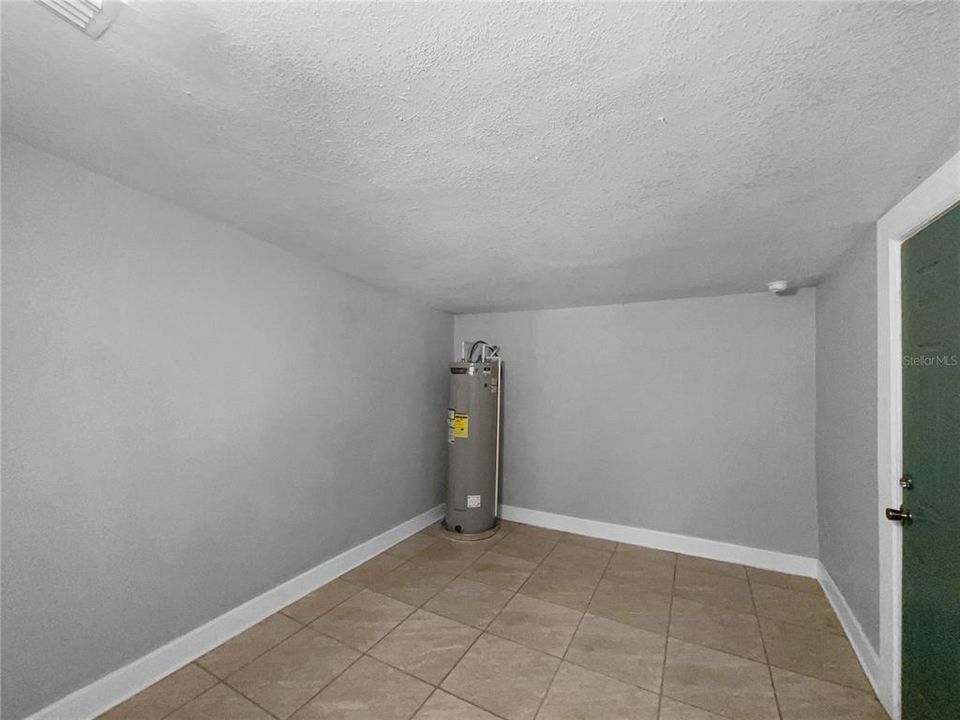 En Venta: $330,000 (3 camas, 2 baños, 1376 Pies cuadrados)