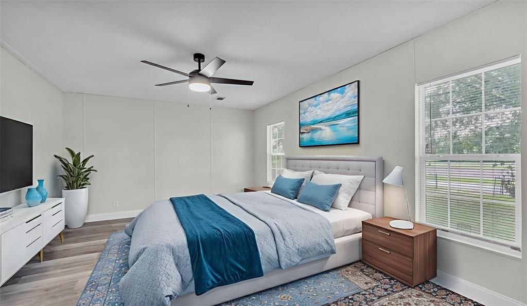 合同活跃: $249,900 (4 贝兹, 2 浴室, 2016 平方英尺)