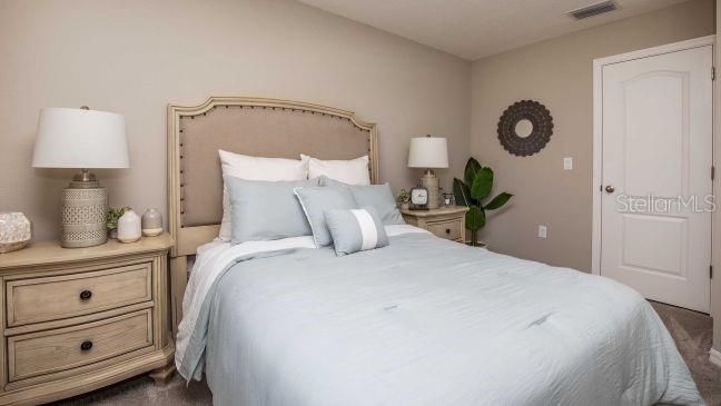 Active With Contract: $274,900 (3 beds, 2 baths, 1647 Square Feet)