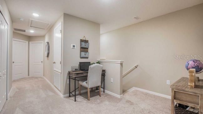 Active With Contract: $274,900 (3 beds, 2 baths, 1647 Square Feet)
