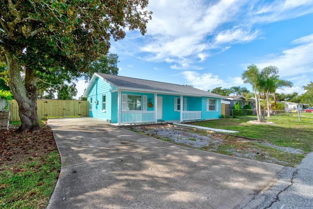 For Sale: $254,000 (3 beds, 1 baths, 1170 Square Feet)