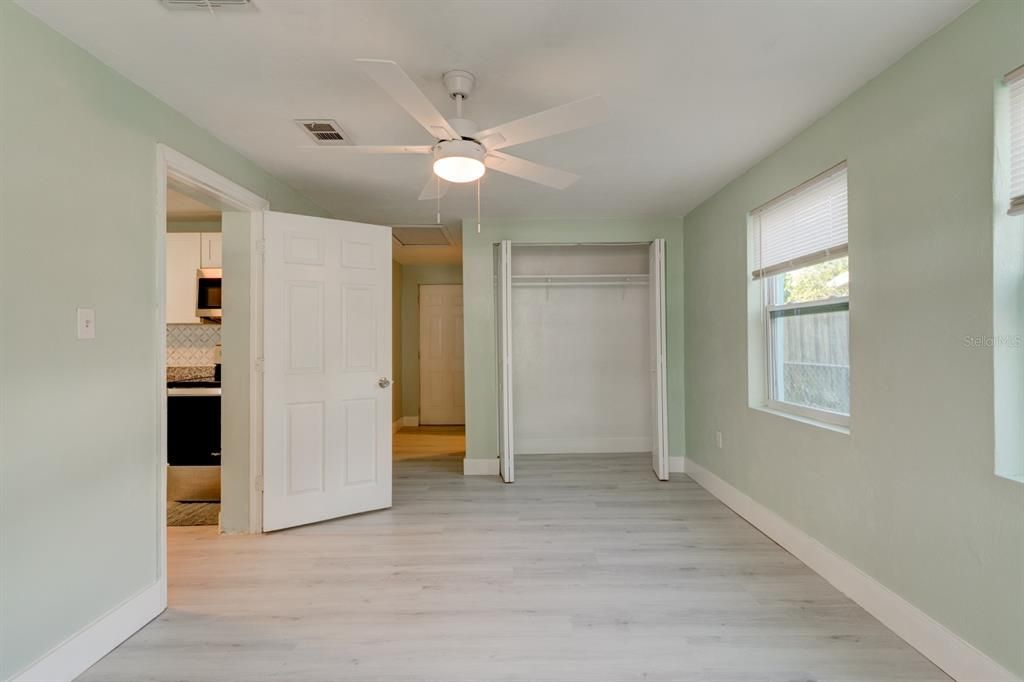 For Sale: $254,000 (3 beds, 1 baths, 1170 Square Feet)