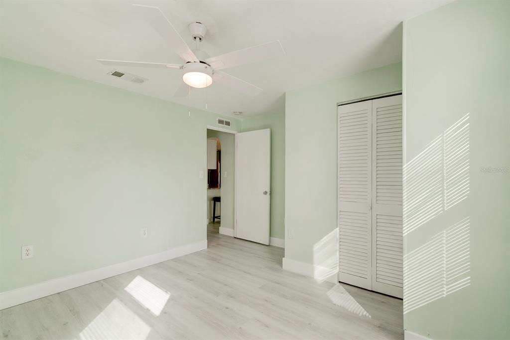 For Sale: $254,000 (3 beds, 1 baths, 1170 Square Feet)