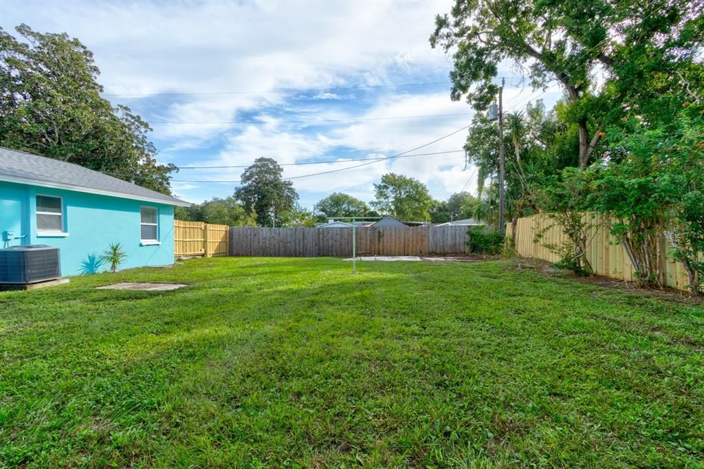 For Sale: $254,000 (3 beds, 1 baths, 1170 Square Feet)