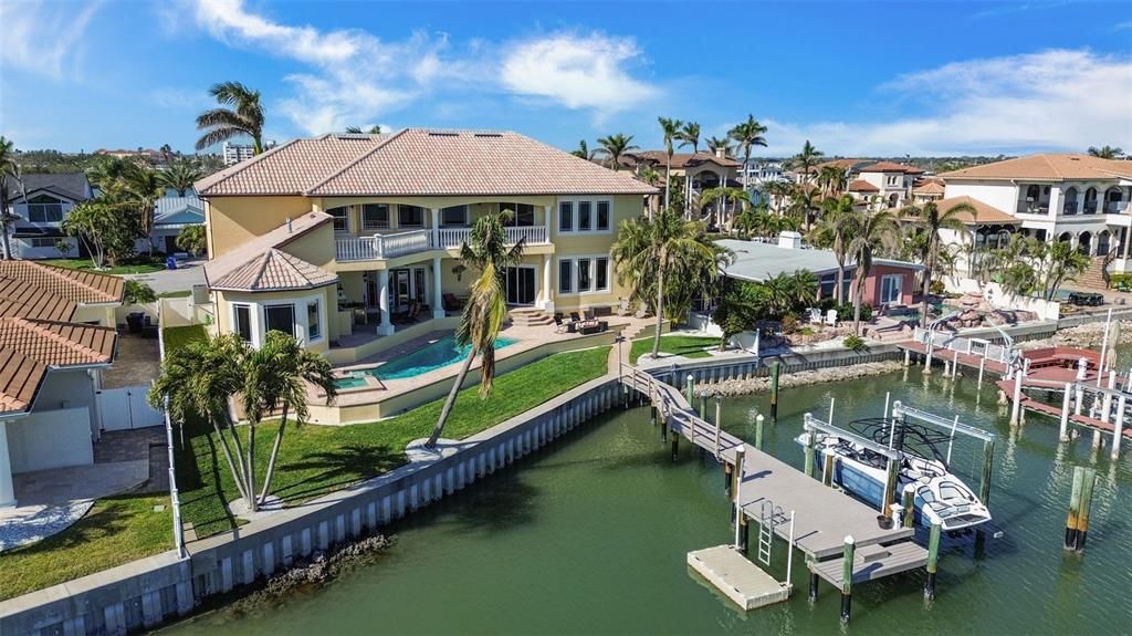 出租: $12,500 (5 贝兹, 5 浴室, 5798 平方英尺)