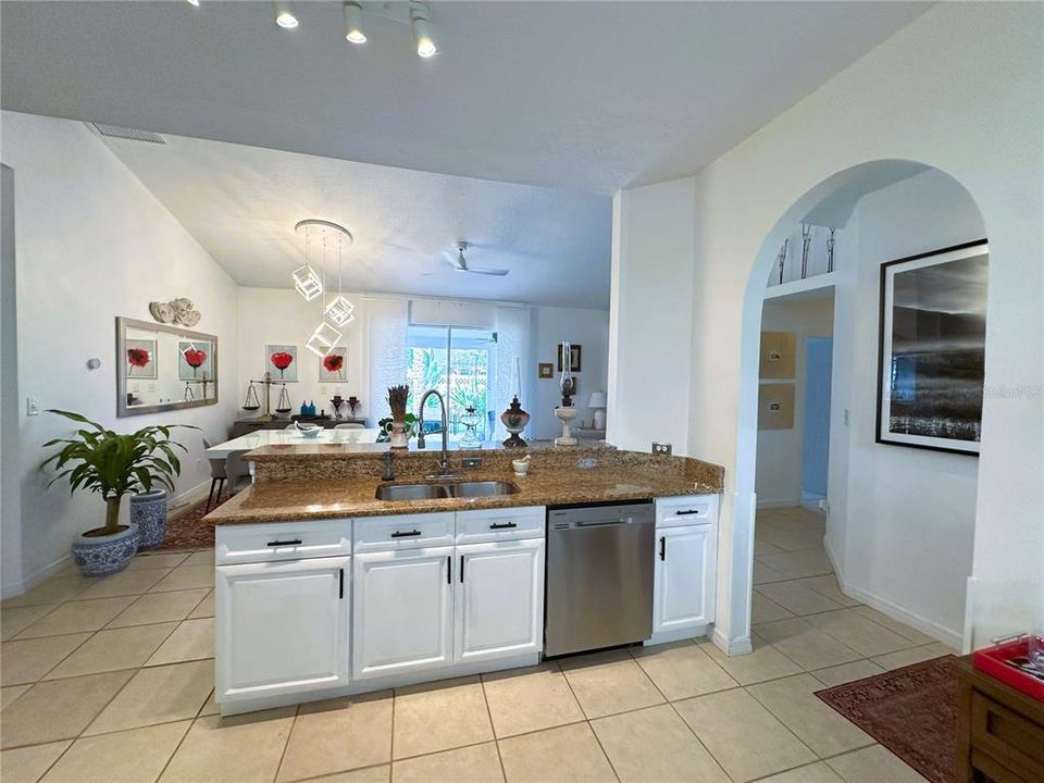 Active With Contract: $382,500 (4 beds, 2 baths, 1581 Square Feet)