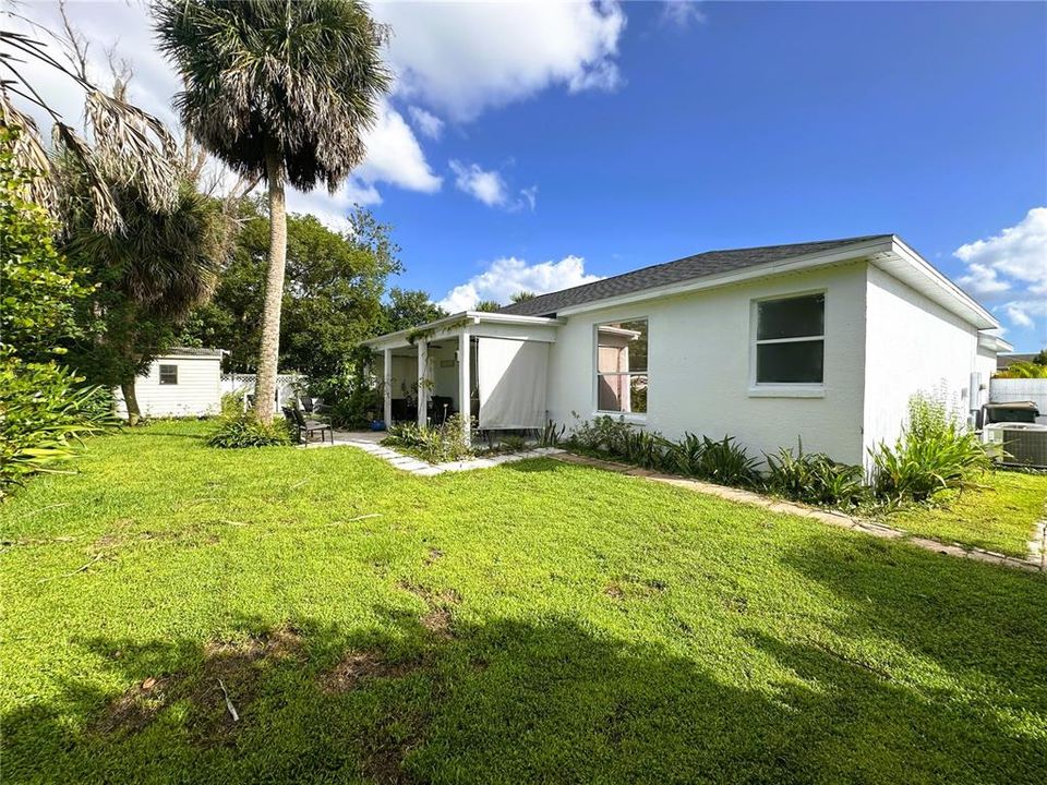 Active With Contract: $382,500 (4 beds, 2 baths, 1581 Square Feet)