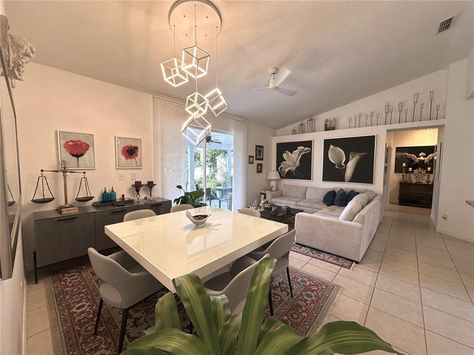 Active With Contract: $382,500 (4 beds, 2 baths, 1581 Square Feet)