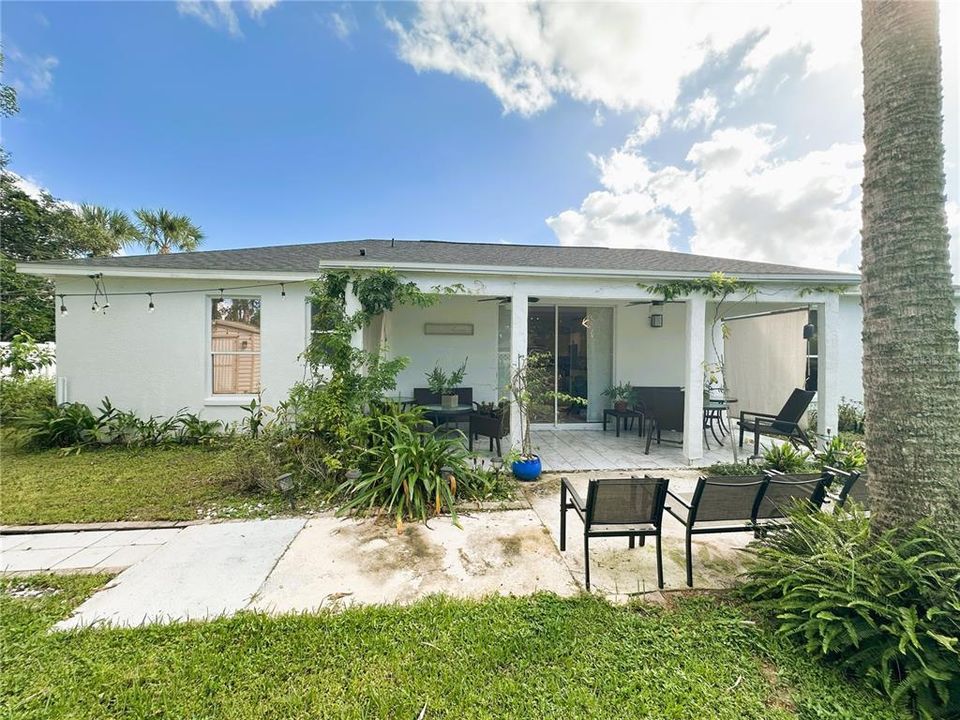 Active With Contract: $382,500 (4 beds, 2 baths, 1581 Square Feet)
