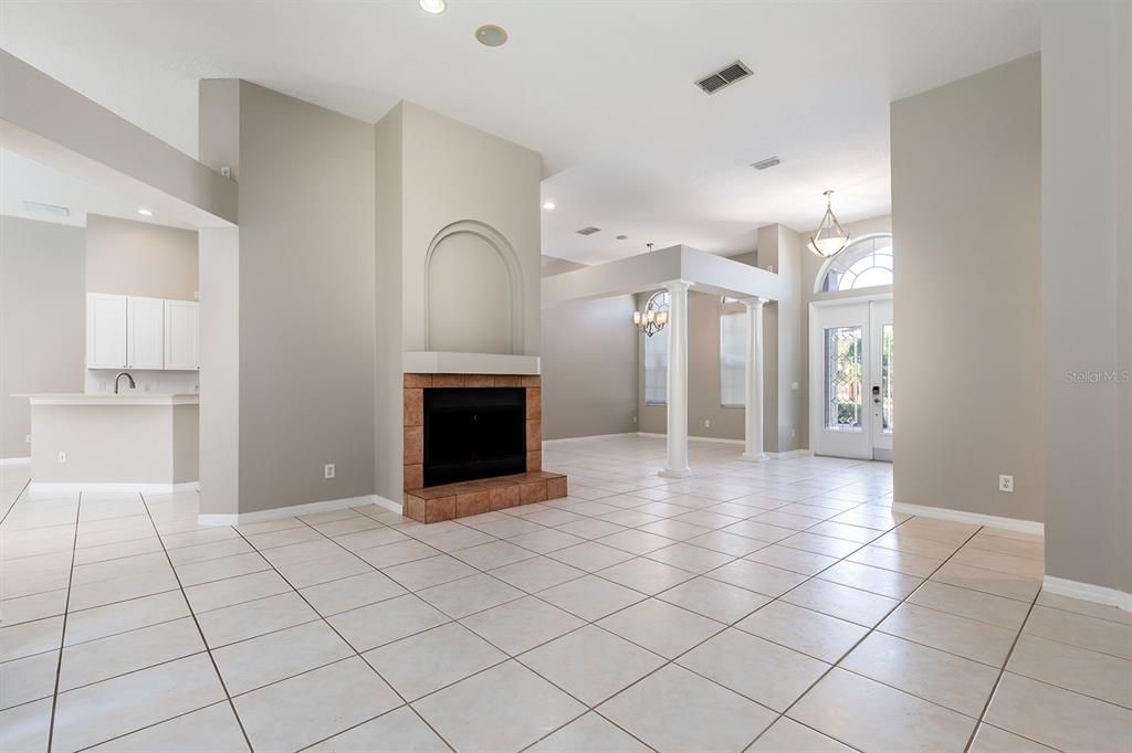 待售: $724,900 (5 贝兹, 4 浴室, 3892 平方英尺)