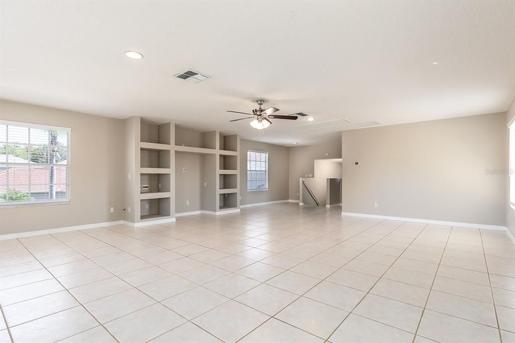 待售: $724,900 (5 贝兹, 4 浴室, 3892 平方英尺)