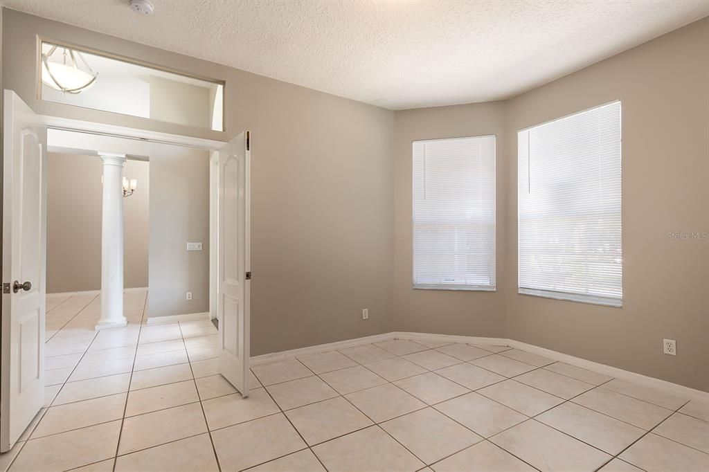 待售: $724,900 (5 贝兹, 4 浴室, 3892 平方英尺)