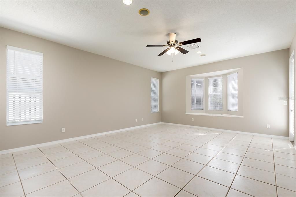 待售: $724,900 (5 贝兹, 4 浴室, 3892 平方英尺)