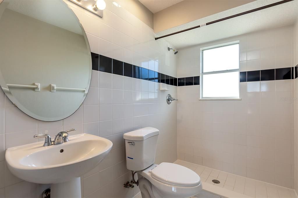 待售: $724,900 (5 贝兹, 4 浴室, 3892 平方英尺)