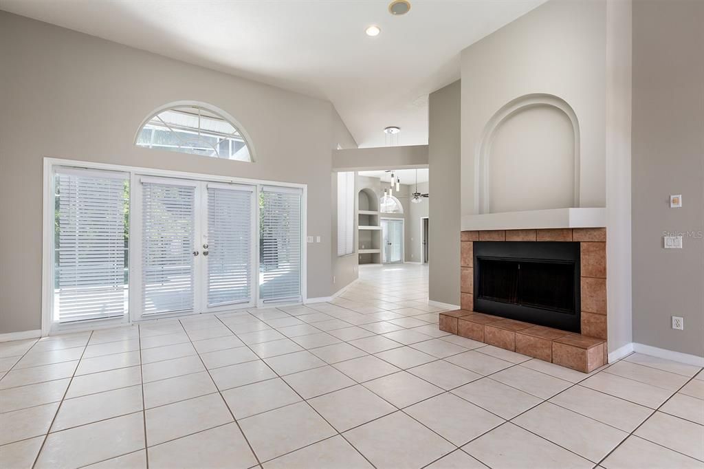 待售: $724,900 (5 贝兹, 4 浴室, 3892 平方英尺)