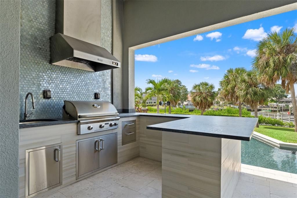 En Venta: $2,395,000 (4 camas, 4 baños, 3543 Pies cuadrados)