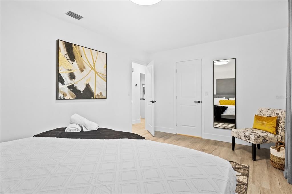 出租: $3,300 (2 贝兹, 2 浴室, 1505 平方英尺)