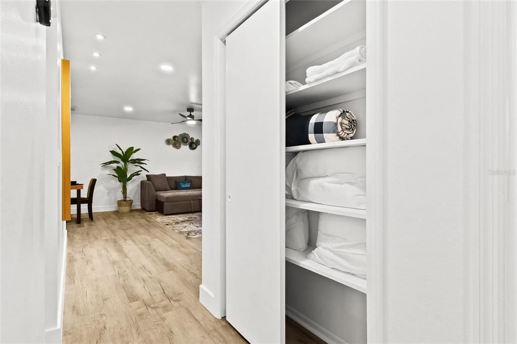 出租: $3,300 (2 贝兹, 2 浴室, 1505 平方英尺)