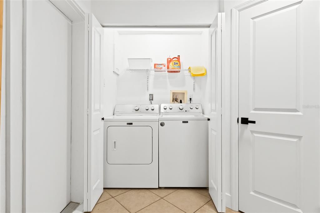 出租: $3,300 (2 贝兹, 2 浴室, 1505 平方英尺)