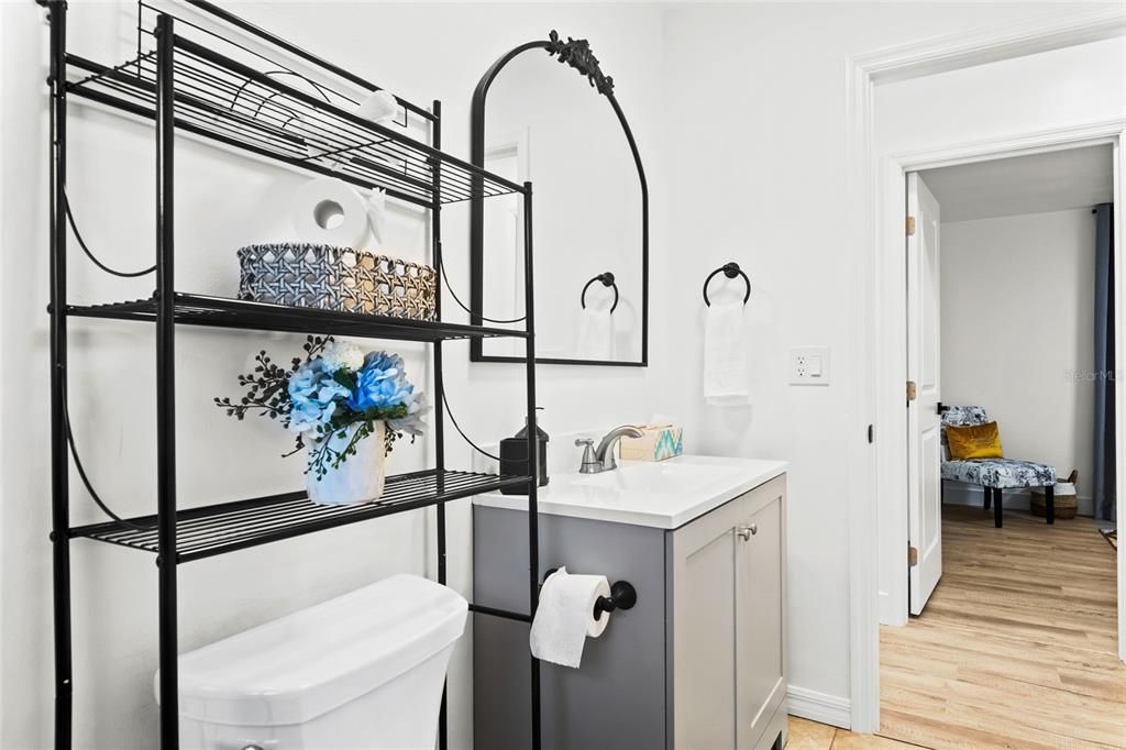 出租: $3,300 (2 贝兹, 2 浴室, 1505 平方英尺)