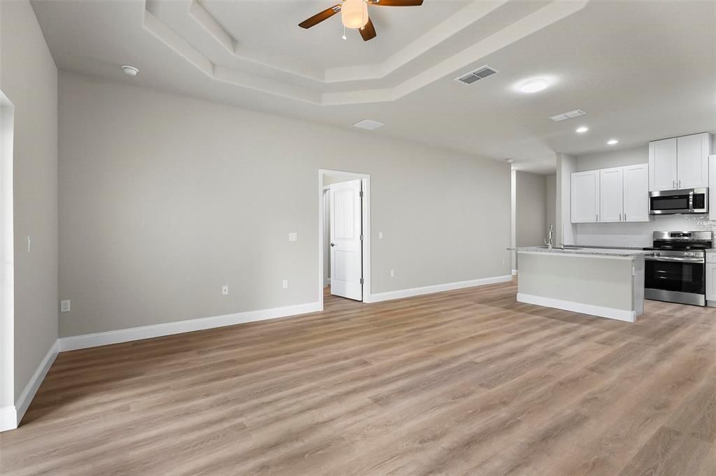 出租: $1,800 (3 贝兹, 2 浴室, 1189 平方英尺)