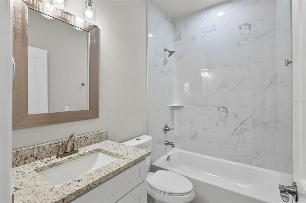 出租: $1,800 (3 贝兹, 2 浴室, 1189 平方英尺)