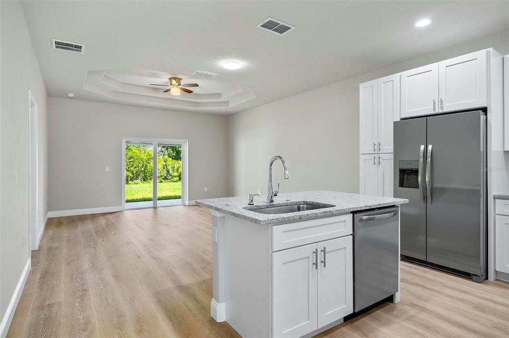 出租: $1,800 (3 贝兹, 2 浴室, 1189 平方英尺)