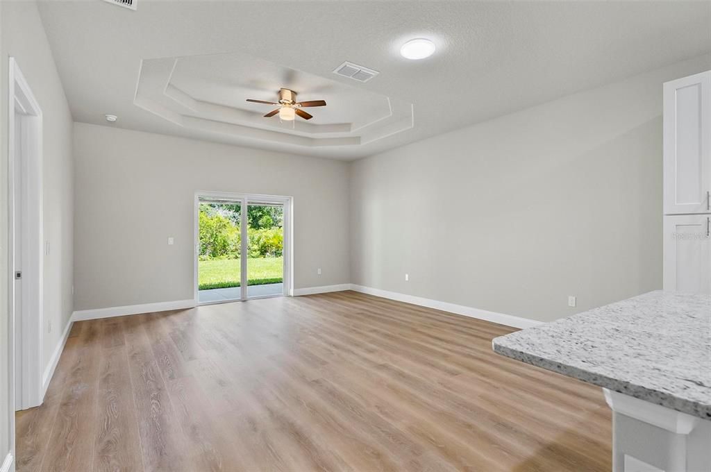 出租: $1,800 (3 贝兹, 2 浴室, 1189 平方英尺)