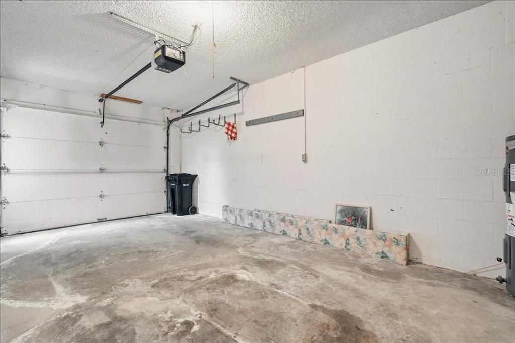 На продажу: $224,900 (2 спален, 2 ванн, 1314 Квадратных фут)