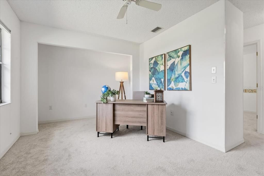 На продажу: $224,900 (2 спален, 2 ванн, 1314 Квадратных фут)