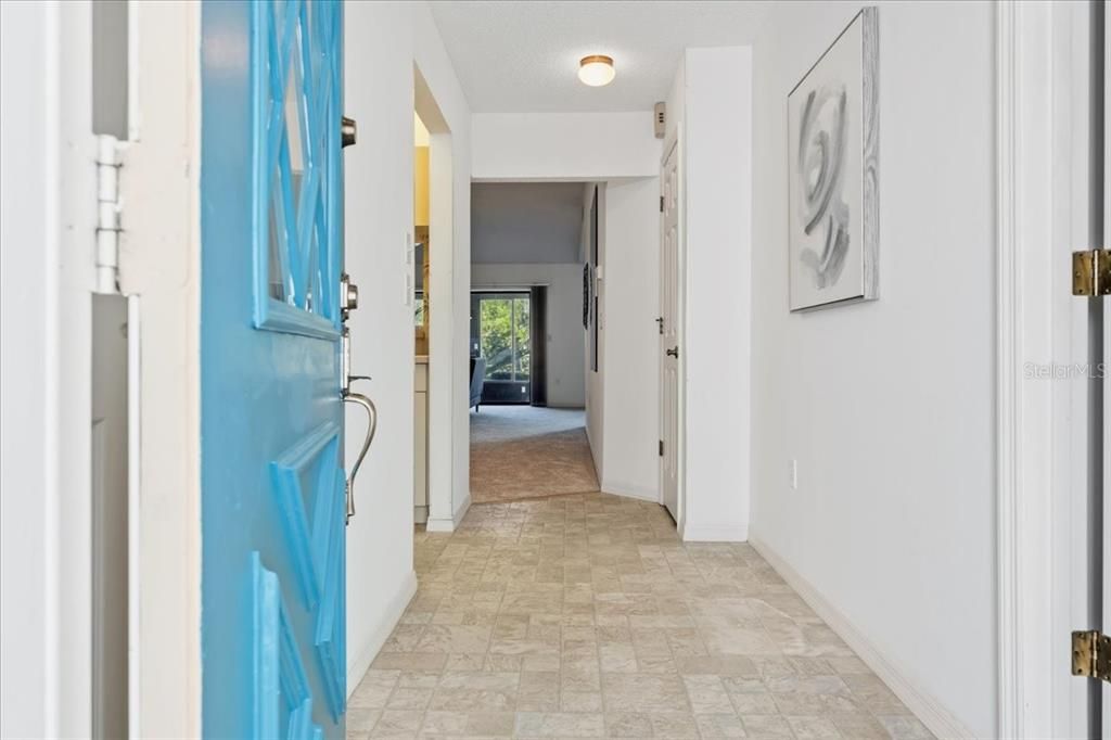 На продажу: $224,900 (2 спален, 2 ванн, 1314 Квадратных фут)