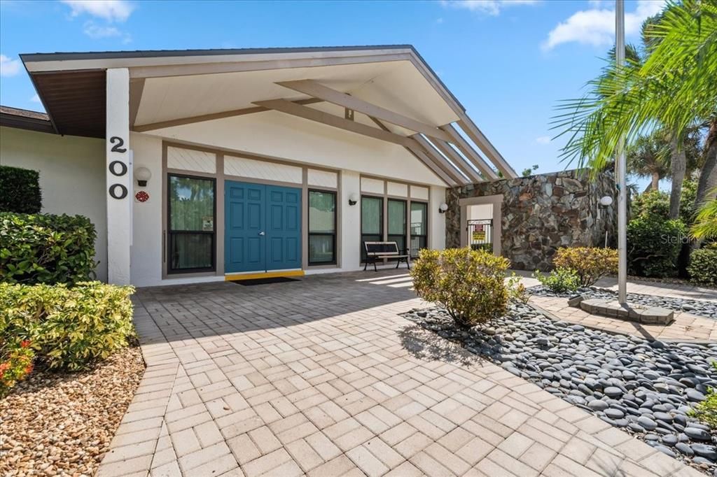 На продажу: $224,900 (2 спален, 2 ванн, 1314 Квадратных фут)