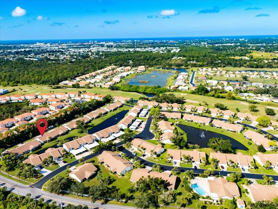 На продажу: $224,900 (2 спален, 2 ванн, 1314 Квадратных фут)