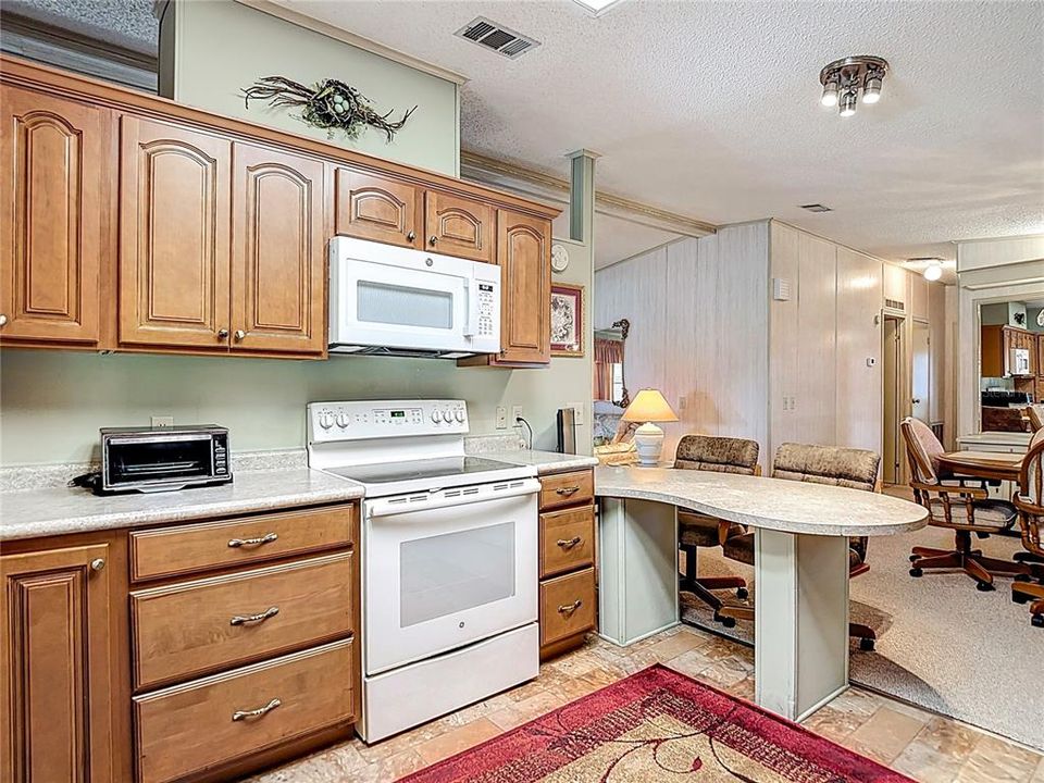 For Sale: $199,000 (2 beds, 2 baths, 1512 Square Feet)