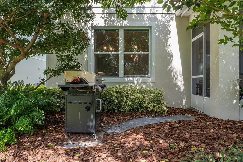 For Sale: $670,000 (4 beds, 2 baths, 2473 Square Feet)